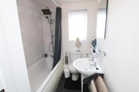 HOUSE BATHROOM
