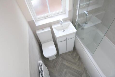 HOUSE BATHROOM