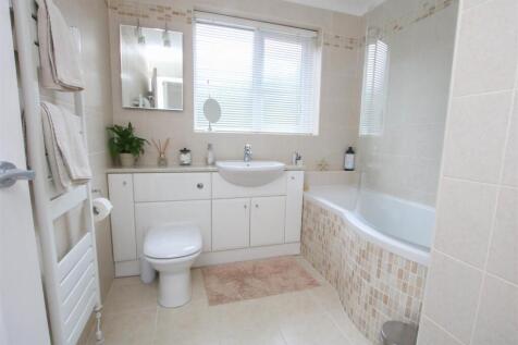 HOUSE BATHROOM