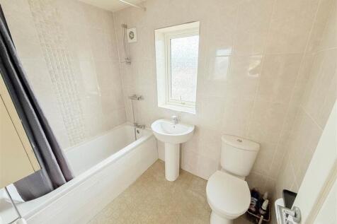 HOUSE BATHROOM