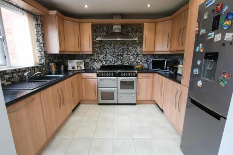 DINING/KITCHEN
