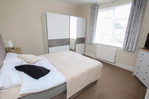 BEDROOM 1 FRONT