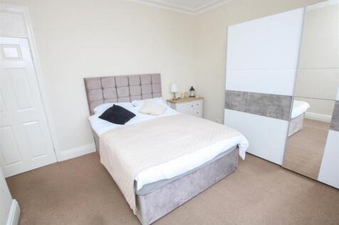 BEDROOM 1 FRONT