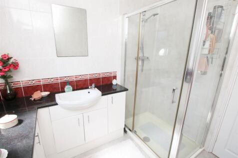 HOUSE BATHROOM