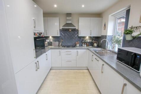 OPEN PLAN DINING KITCHEN