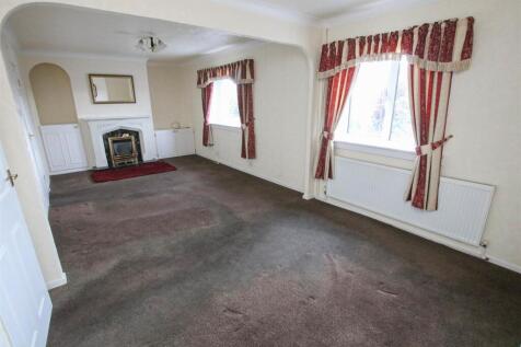 OPEN PLAN LIVING ROOM