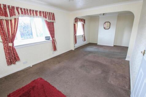 OPEN PLAN LIVING ROOM