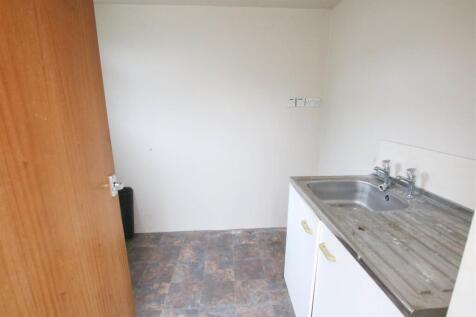 GROUND FLOOR STORE/WC