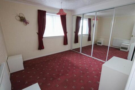 BEDROOM 1 FRONT
