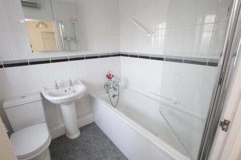 HOUSE BATHROOM