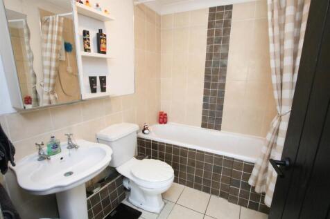 HOUSE BATHROOM
