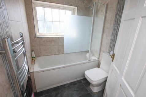 HOUSE BATHROOM