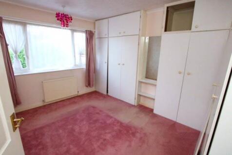 BEDROOM 1 FRONT