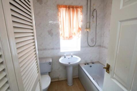 HOUSE BATHROOM