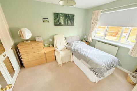 PRINCIPLE BEDROOM