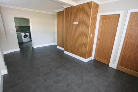 LIVING / DINING  ROOM