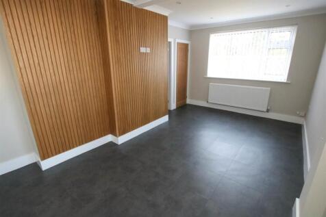 LIVING / DINING  ROOM