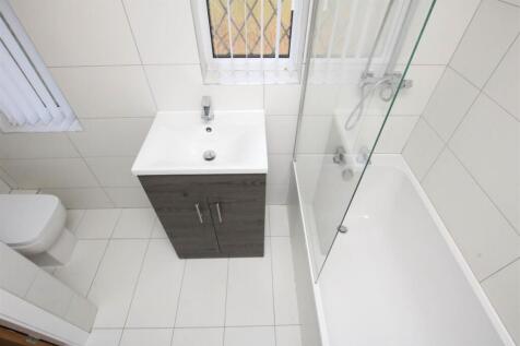 HOUSE BATHROOM