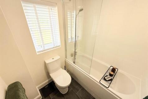 HOUSE BATHROOM