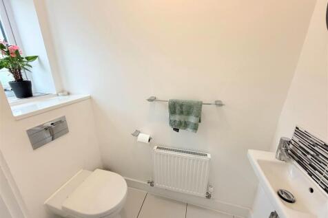 GROUND FLOOR WC