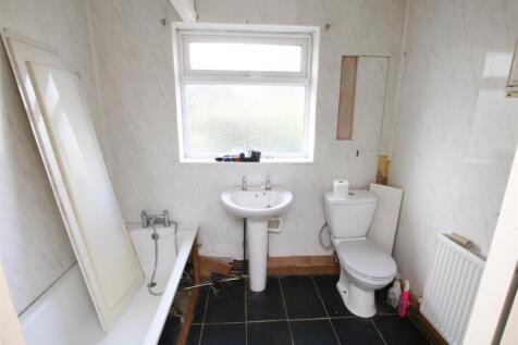 HOUSE BATHROOM