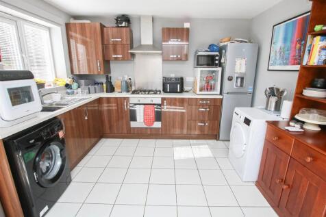OPEN PLAN DINING KITCHEN