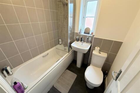 HOUSE BATHROOM