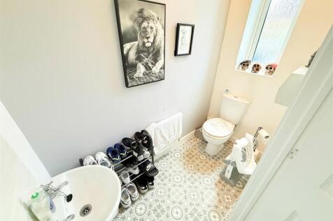 GROUND FLOOR WC