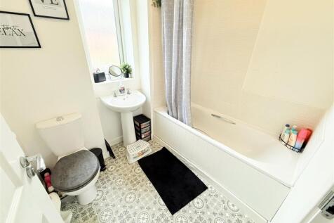 HOUSE BATHROOM