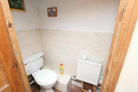 GROUND FLOOR WC