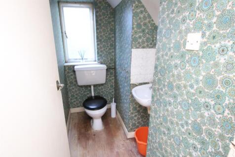 SEPARATE WC