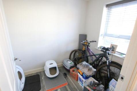 BEDROOM 4/ OFFICE