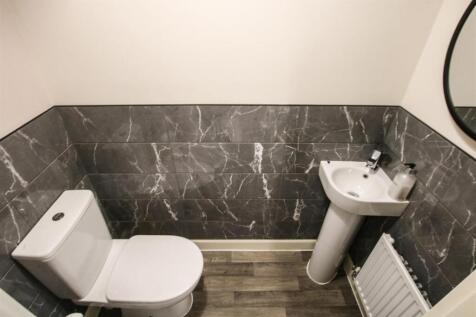 GROUND FLOOR WC