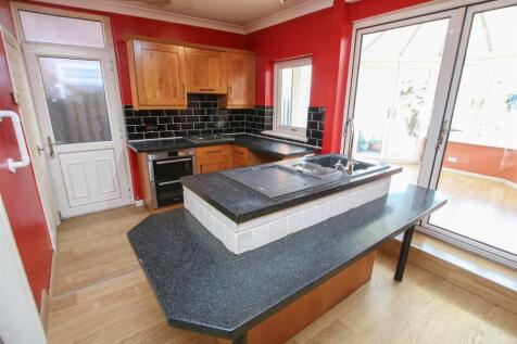 ISLAND STYLE KITCHEN