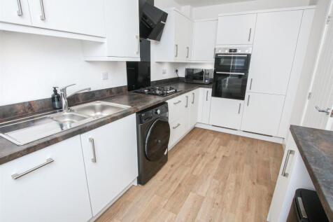 CONTEMPORARY KITCHEN