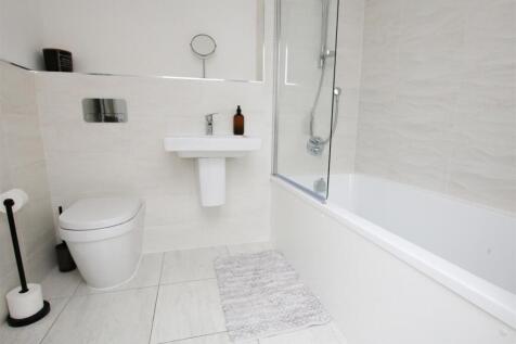 HOUSE BATHROOM