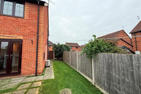 SIDE AND REAR GARDEN