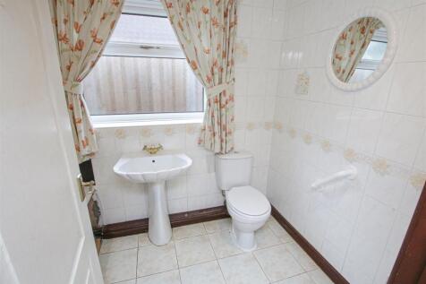 HOUSE BATHROOM