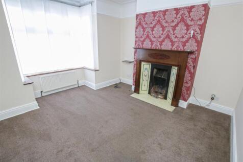 LOUNGE / RECEPTION ROOM