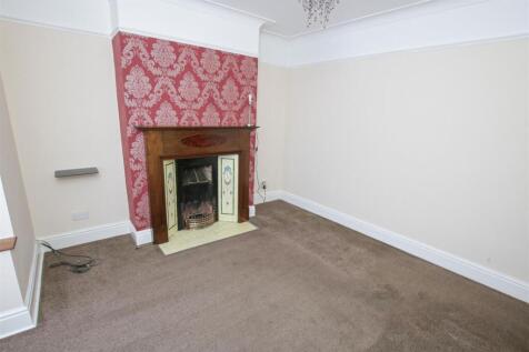 LOUNGE / RECEPTION ROOM