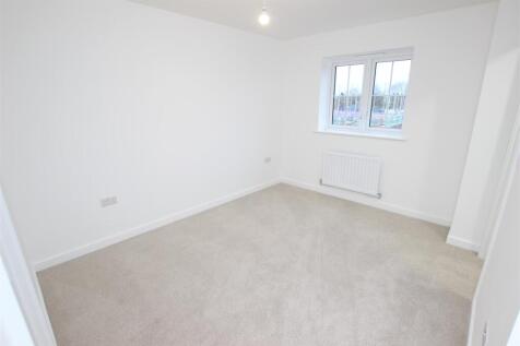 PRINCIPAL BEDROOM SUITE