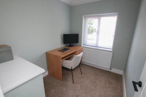 BEDROOM 3