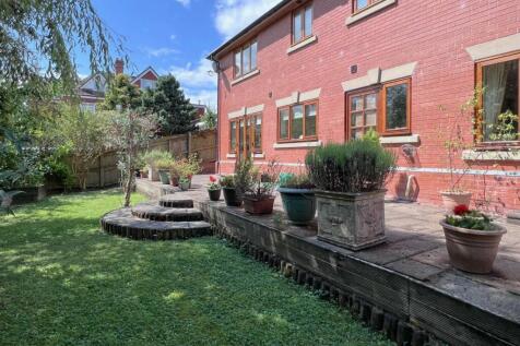 Property Image 32