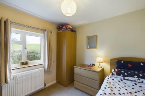 Bedroom 4.jpg