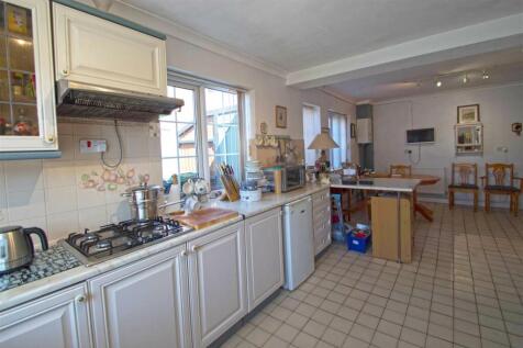 bkitchen.jpg