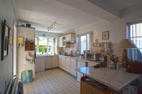 bkitchen2.jpg