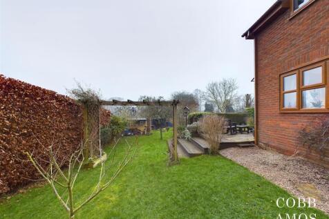 CAM02803G0-PR0145-STILL095.jpg