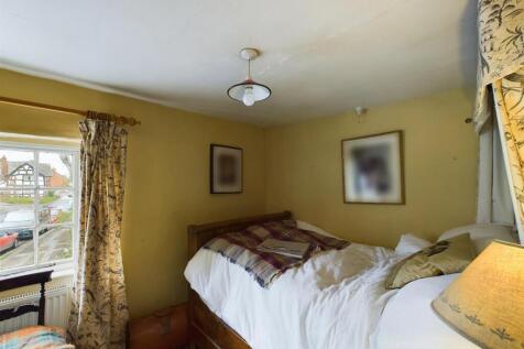 CAM02803G0-PR0074-STILL059.jpg