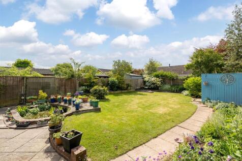 10627CroftCrescent-07.jpeg