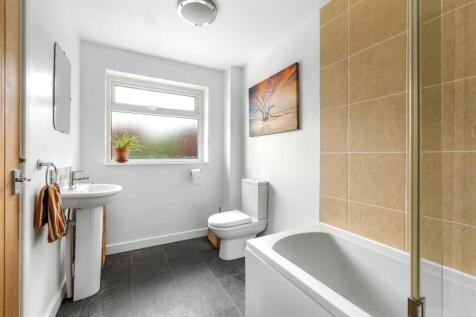 10627CroftCrescent-13.jpeg